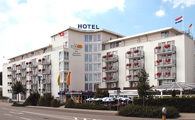 Mercure Hotel Pforzheim: Lobby