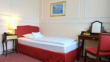 GÜNNEWIG HOTEL BRISTOL BONN : Zimmer