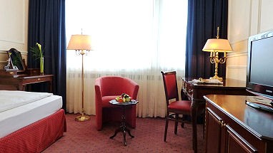 GÜNNEWIG HOTEL BRISTOL BONN : Zimmer