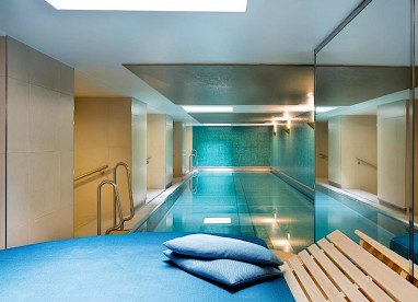 Adina Apartment Hotel Berlin Checkpoint Charlie: Pool
