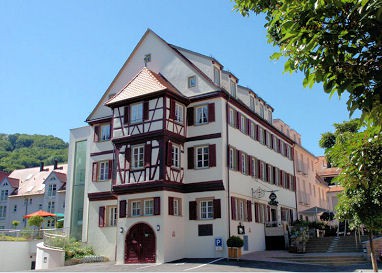 Hotel Restaurant Anne-Sophie: Außenansicht