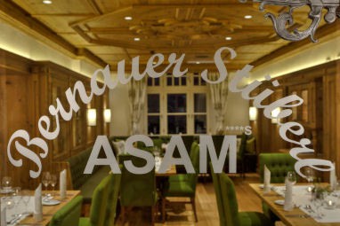 HOTEL ASAM: Lobby