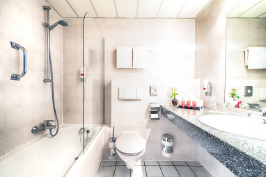 Leonardo Mannheim-Ladenburg: Zimmer