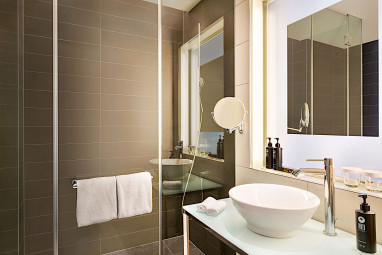 Vienna House by Wyndham Andel´s Berlin by Revo: Zimmer