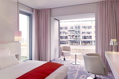 art´otel cologne, by Park Plaza: Zimmer