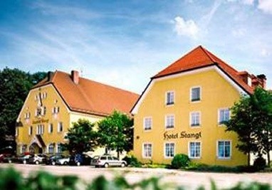 Hotel Gutsgasthof Stangl: Außenansicht