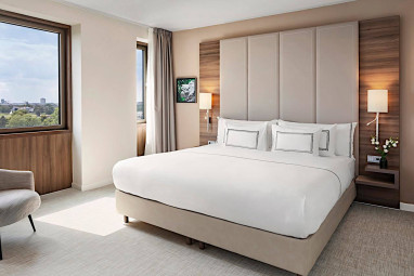 Meliá Düsseldorf: Zimmer