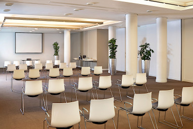 INNSIDE by Melia Dresden: Tagungsraum