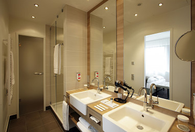 H4 Hotel Berlin Alexanderplatz by Revo: Zimmer