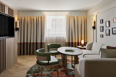 Imperial Riding School Autograph Collection: Suite