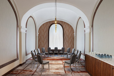 Imperial Riding School Autograph Collection: Tagungsraum