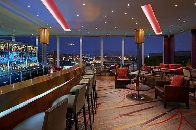 HILTON ZURICH AIRPORT : Bar/Lounge