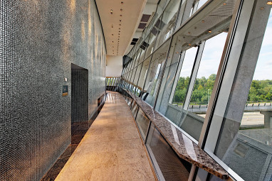 Hilton Frankfurt Airport: Lobby