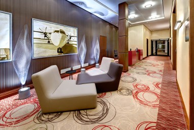 Hilton Frankfurt Airport: Lobby