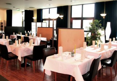 ARA Hotel Comfort: Restaurant