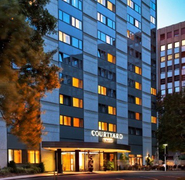 Courtyard by Marriott Duesseldorf Seestern: Außenansicht