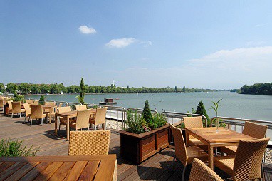 Courtyard by Marriott Hannover Maschsee: Außenansicht