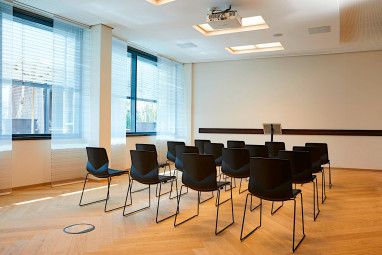 INFINITY Hotel & Conference Resort Munich: Tagungsraum