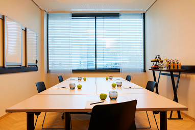 INFINITY Hotel & Conference Resort Munich: Tagungsraum