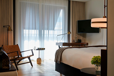 INFINITY Hotel & Conference Resort Munich: Zimmer