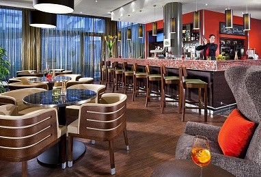 Courtyard by Marriott Munich City Center: Bar/Lounge