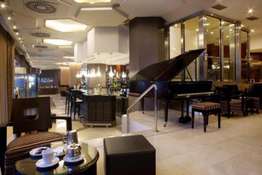 Hotel Husa Princesa: Bar/Lounge