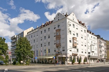 Ringhotel Loews Merkur: Außenansicht