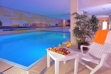 Ringhotel Loews Merkur: Pool