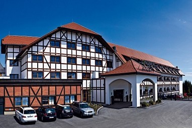 Lindner Hotel Eifeldorf Grüne Hölle Nürburgring: Außenansicht