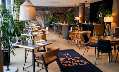 INNSiDE by Meliá Berlin Mitte: Bar/Lounge