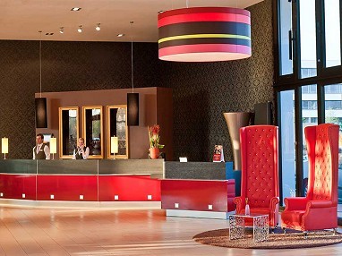 Leonardo Royal Hotel Munich: Lobby
