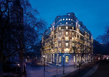 Corinthia Hotel London: Außenansicht