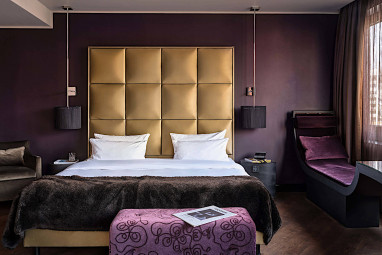 Roomers Frankfurt Central, Autograph Collection: Zimmer