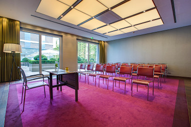 Radisson Blu Media Harbour Hotel, Düsseldorf: Tagungsraum