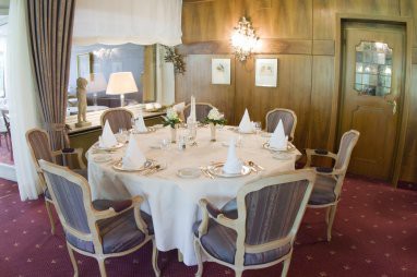 Waldhotel Tannenhäuschen: Tagungsraum