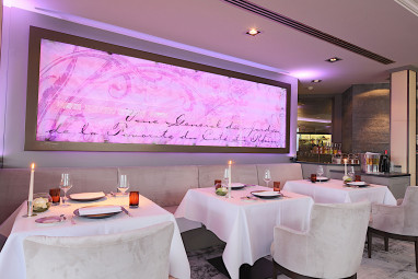 FAVORITE Parkhotel: Restaurant