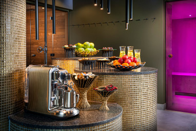 FAVORITE Parkhotel: Restaurant