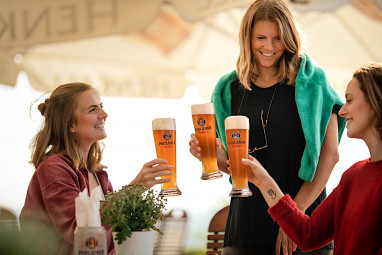 FAVORITE Parkhotel: Restaurant