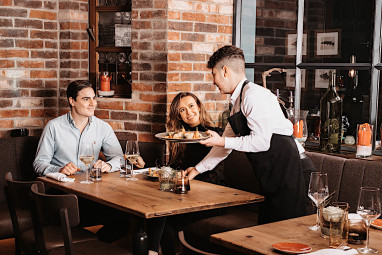 FAVORITE Parkhotel: Restaurant