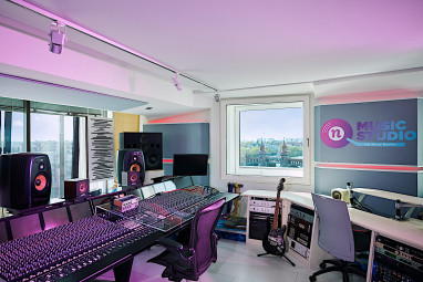 nhow Berlin: Sonstiges