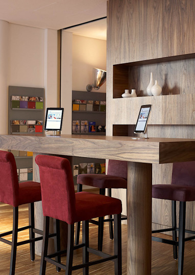 Park Plaza Berlin: Bar/Lounge