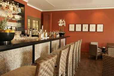 Steigenberger Strandhotel and Spa: Bar/Lounge