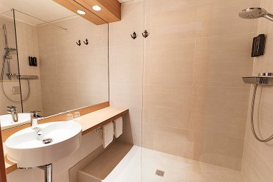 Steigenberger Conti Hansa Kiel by Revo: Zimmer