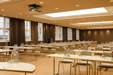 Hyperion Hotel Dresden am Schloss by Revo: Tagungsraum
