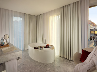 Hyperion Hotel Dresden am Schloss by Revo: Zimmer