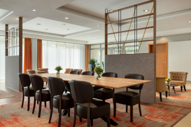 Ramada by Wyndham Duesseldorf Ratingen: Restaurant