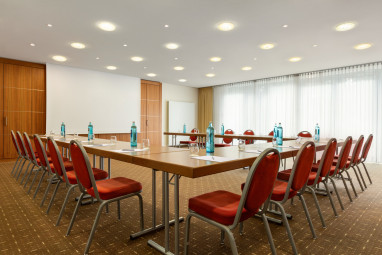 Ramada by Wyndham Duesseldorf Ratingen: Tagungsraum