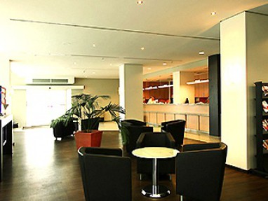 ibis Dresden Zentrum: Außenansicht