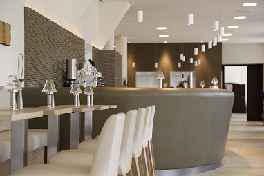 SENTIDO Seehotel Am Kaiserstrand: Bar/Lounge