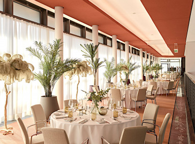 SIDE Design Hotel: Restaurant